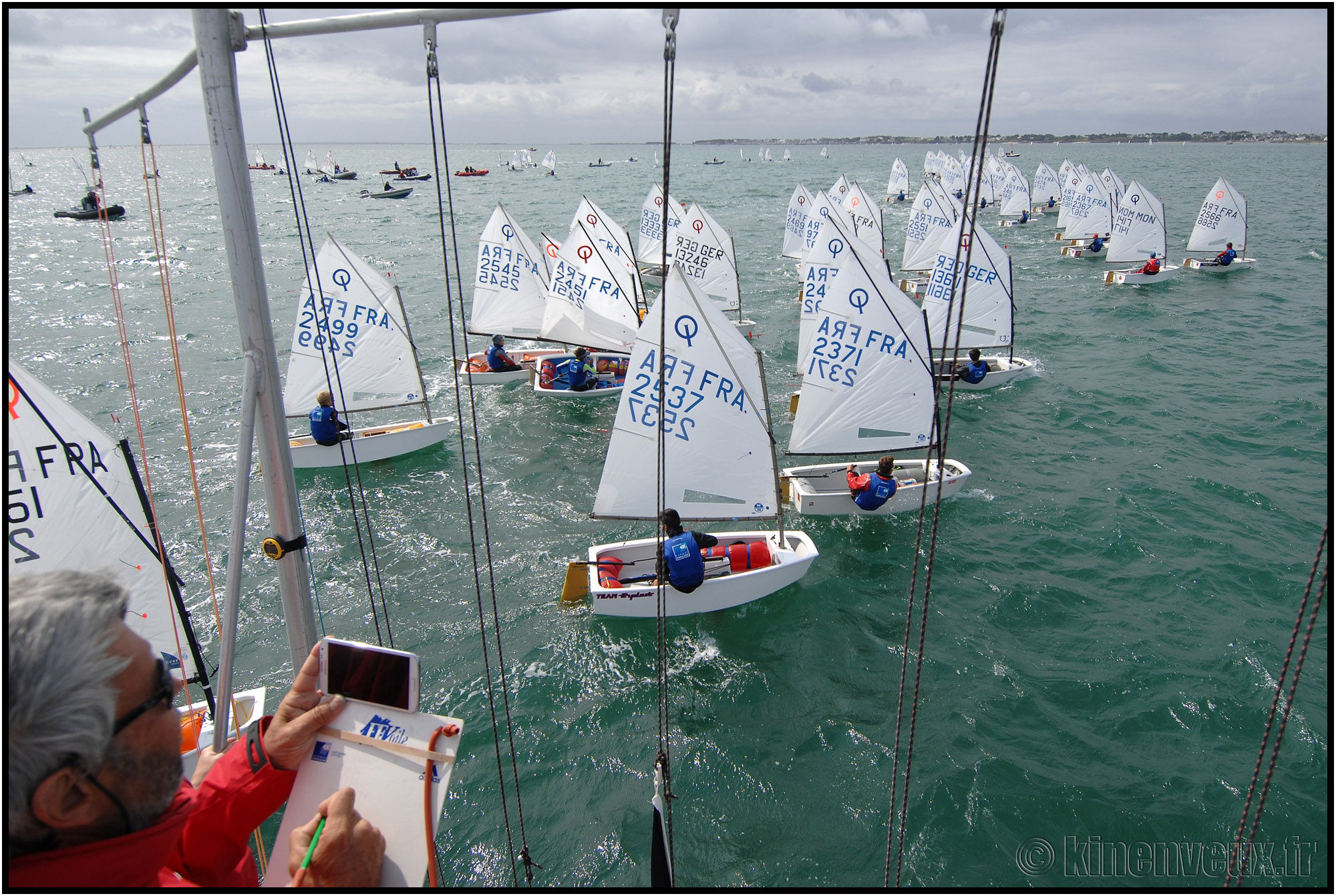 kinenveux_075_cfm2015.jpg - Championnat de France Minimes Solitaire Equipage Glisse Flotte Collective 2015