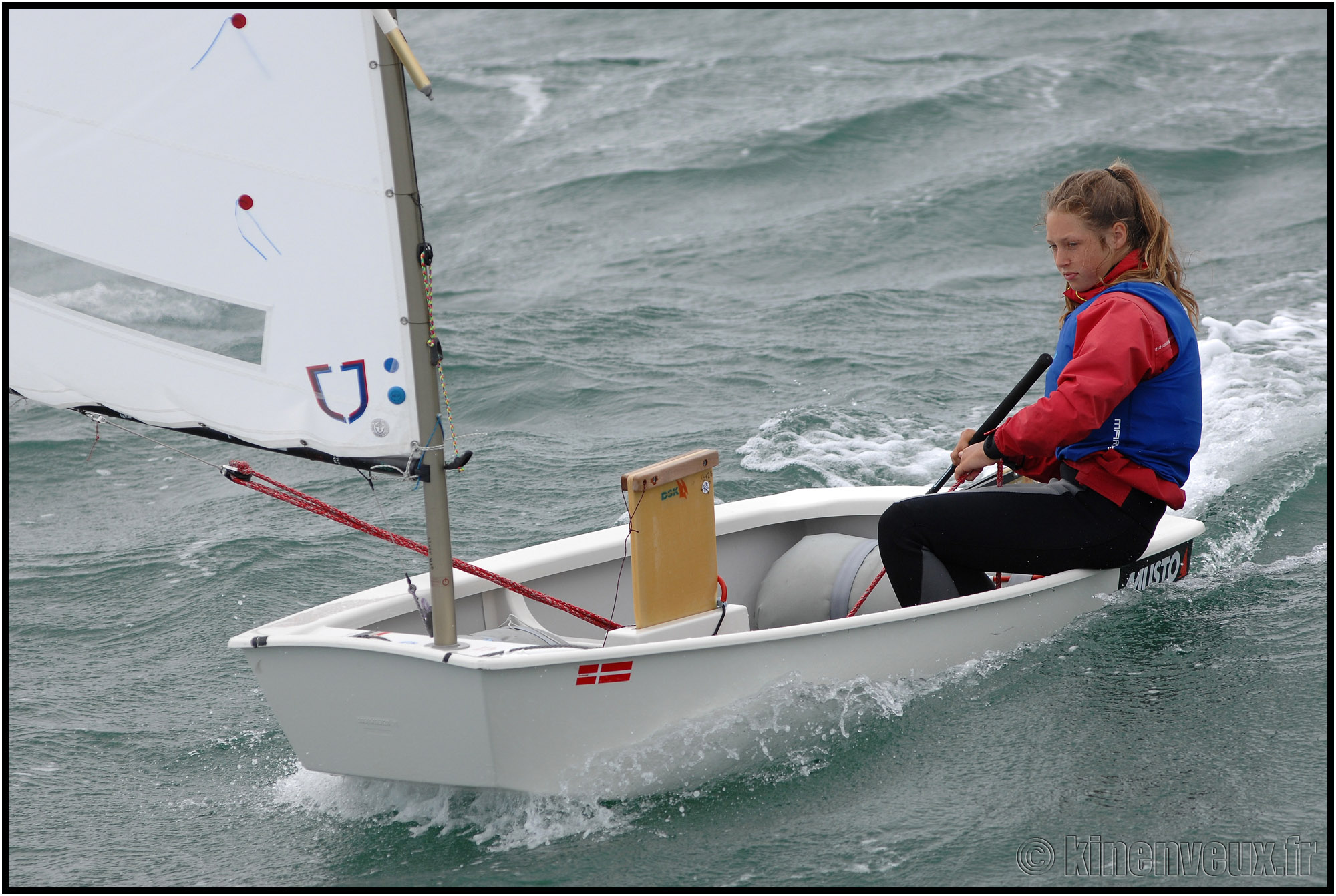 kinenveux_085_cfm2015.jpg - Championnat de France Minimes Solitaire Equipage Glisse Flotte Collective 2015