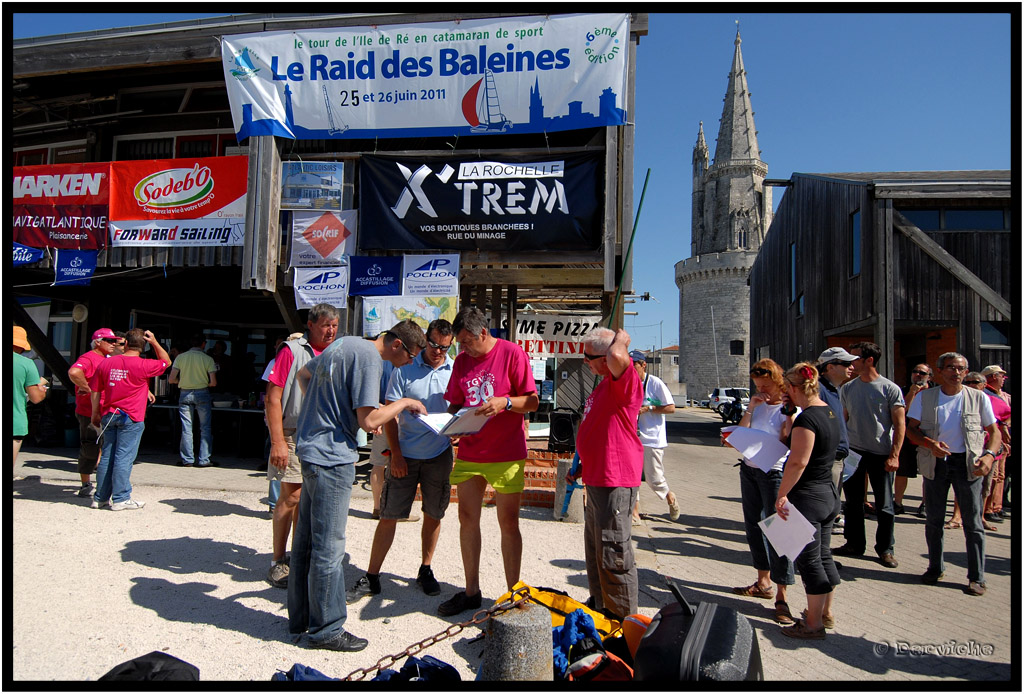 kinenveux_36_Baleines2011.jpg - Raid des Baleines 2011 * Préparatifs cale St Jean d'Acre / La Rochelle