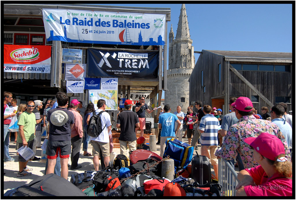 kinenveux_50_Baleines2011.jpg - Raid des Baleines 2011 * Préparatifs cale St Jean d'Acre / La Rochelle