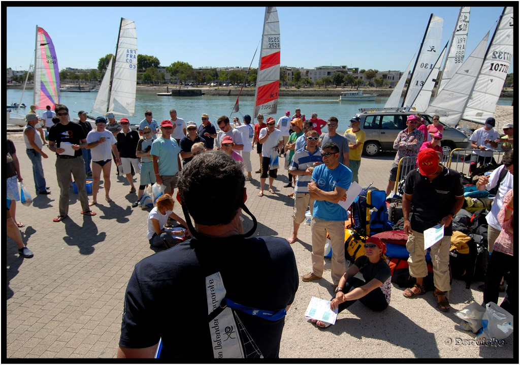 kinenveux_51_Baleines2011.jpg - Raid des Baleines 2011 * Préparatifs cale St Jean d'Acre / La Rochelle